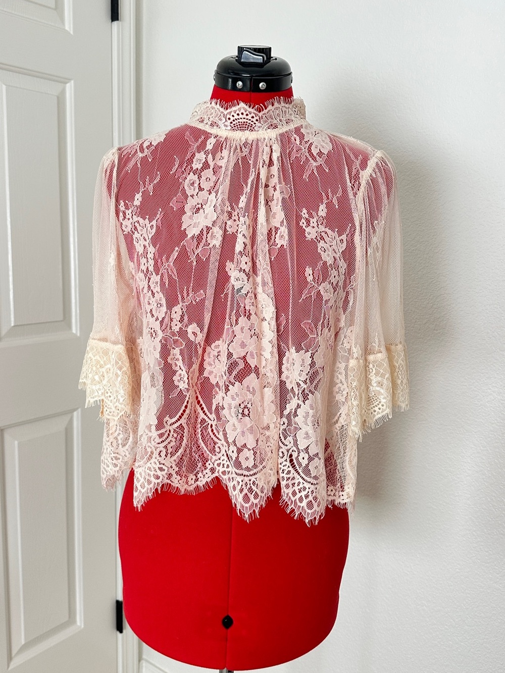 Forever 21 Cream Lace Floral High-Neck Blouse